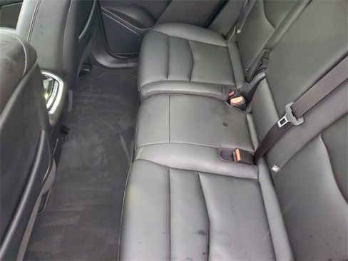 Certified 2023 Cadillac XT6 Luxury image 32