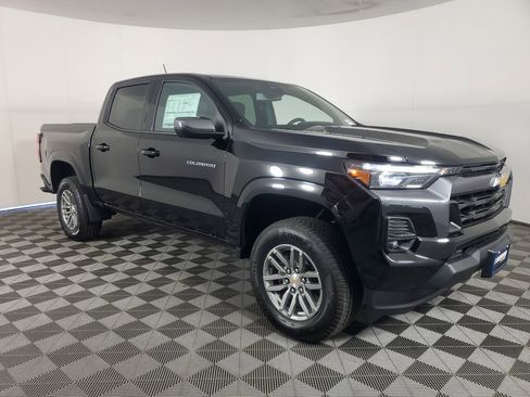 New 2026 Chevrolet Colorado LT image 2