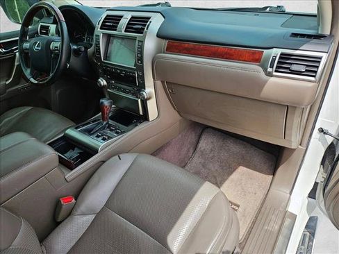 Used 2013 Lexus GX 460 Premium AWD/4WD image 21