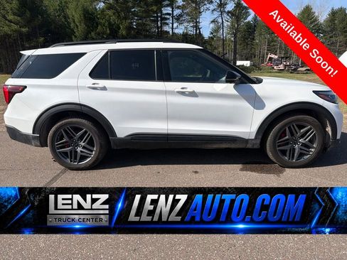 Used 2025 Ford Explorer ST AWD/4WD image 1