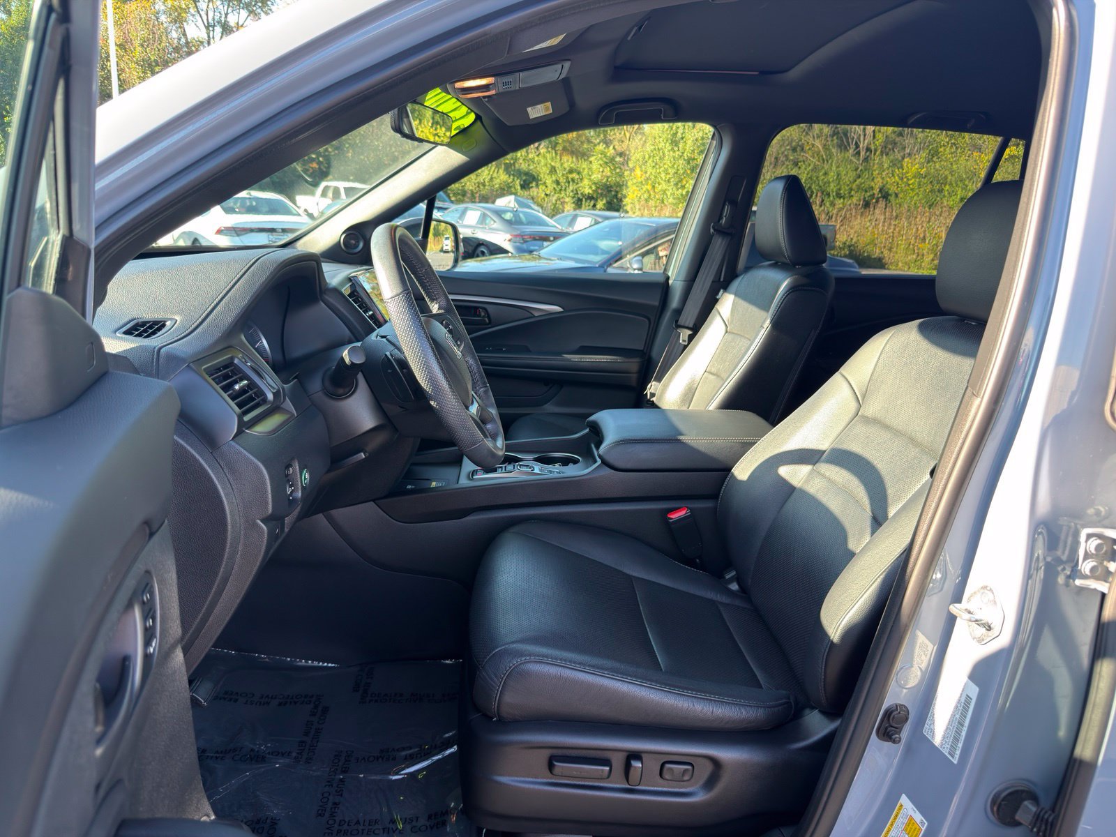 Used 2024 Honda Passport EX-L image 12