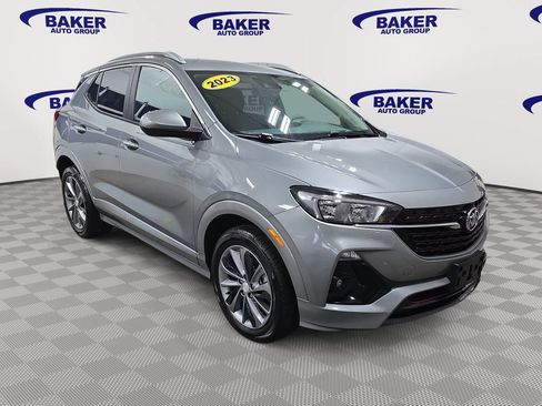 Used 2023 Buick Encore GX Select w/ Sport Touring Package FWD image 3