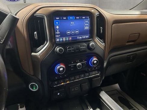Used 2020 Chevrolet Silverado 2500 High Country AWD/4WD image 17