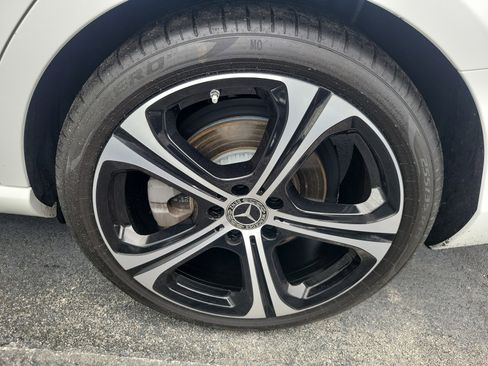 Used 2025 Mercedes-Benz C 300 Sedan image 24