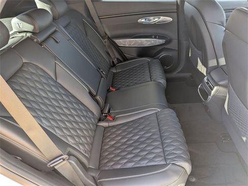 Used 2025 Genesis GV70 3.5T Sport w/ Sport Advanced Package image 30