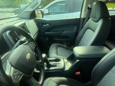 Used 2020 Chevrolet Colorado Z71 AWD/4WD image 10