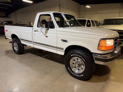 Used 1997 Ford F250 4x4 Regular Cab Heavy Duty image 35