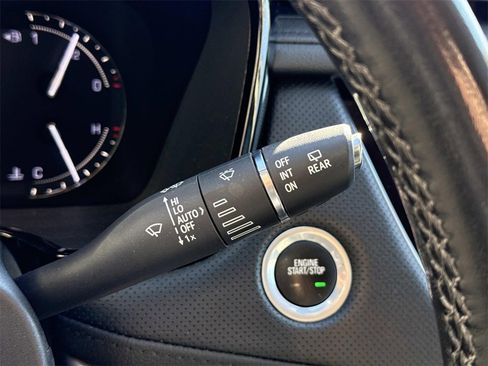 Used 2019 Cadillac XT5 Premium Luxury image 28