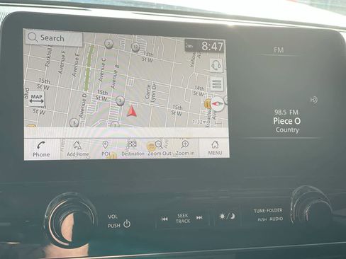 Used 2022 Nissan Armada SL w/ Captain's Chairs Package image 18