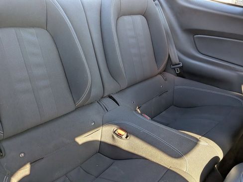 Used 2022 Ford Mustang Coupe image 18