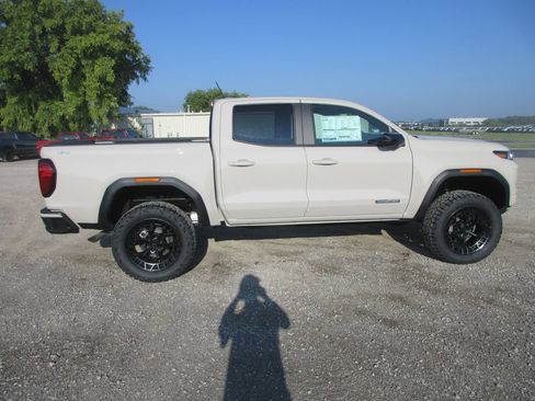 New 2026 GMC Canyon Elevation w/ Convenience Package AWD/4WD image 3