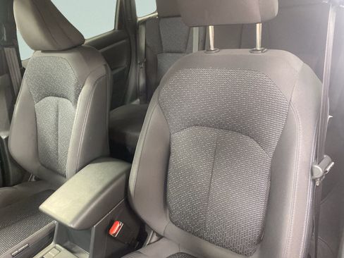 Used 2025 Subaru Forester Premium AWD/4WD image 16