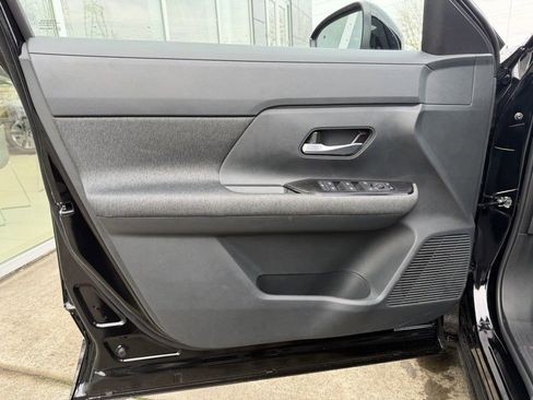 New 2026 Nissan Kicks SV w/ SV Premium Package image 11