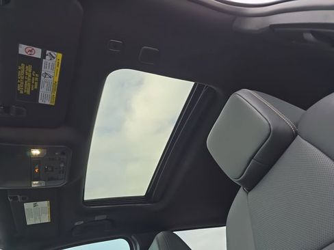 Certified 2025 Toyota Tacoma Limited image 29