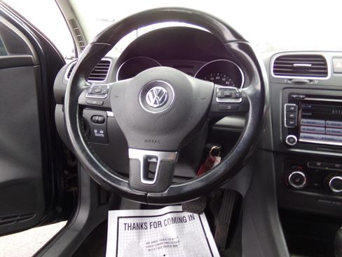 Used 2013 Volkswagen Golf TDI image 29