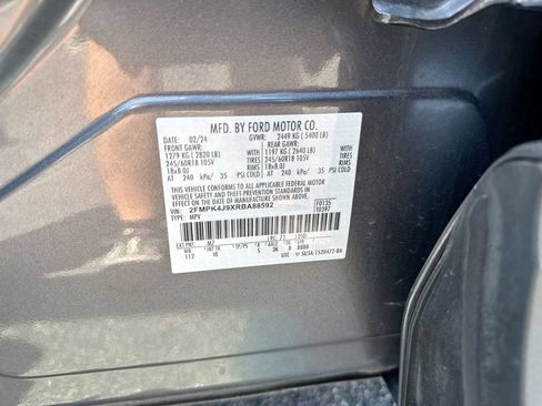 Used 2024 Ford Edge SEL AWD/4WD image 27