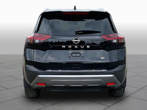 Used 2023 Nissan Rogue SL w/ SL Premium Package FWD image 5
