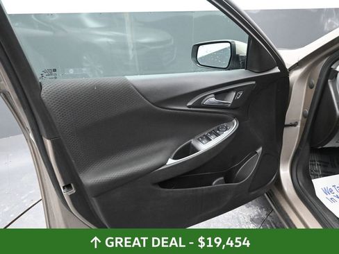 Used 2025 Chevrolet Malibu LT image 29