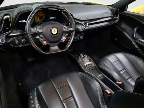 Used 2013 Ferrari 458 Spider RWD image 20