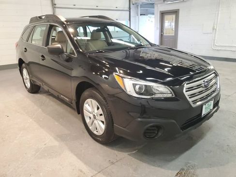Used 2017 Subaru Outback 2.5i AWD/4WD image 9