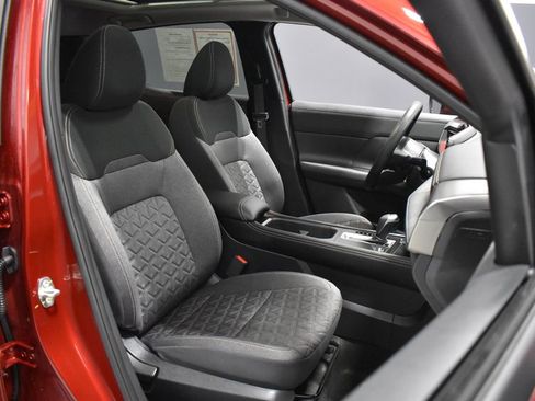 Certified 2025 Nissan Kicks SV w/ SV Premium Package image 14