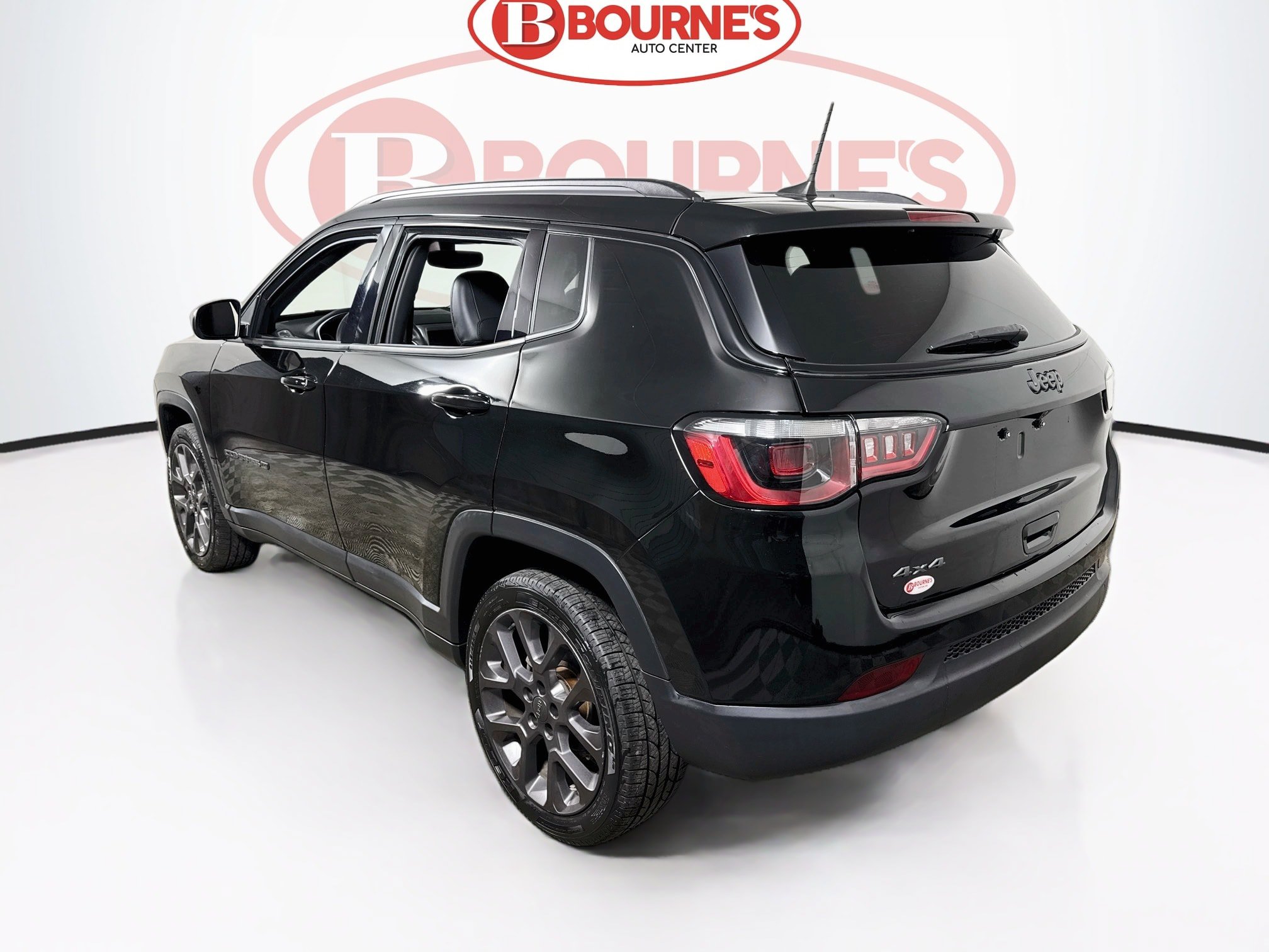 Used 2021 Jeep Compass Latitude AWD/4WD image 7