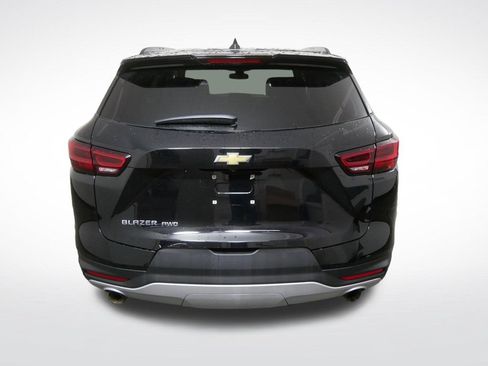 Used 2023 Chevrolet Blazer LT w/ Convenience Package AWD/4WD image 4