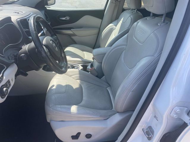 Used 2020 Jeep Cherokee Limited FWD image 11