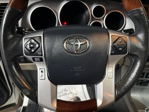 Used 2015 Toyota Sequoia Platinum AWD/4WD image 9