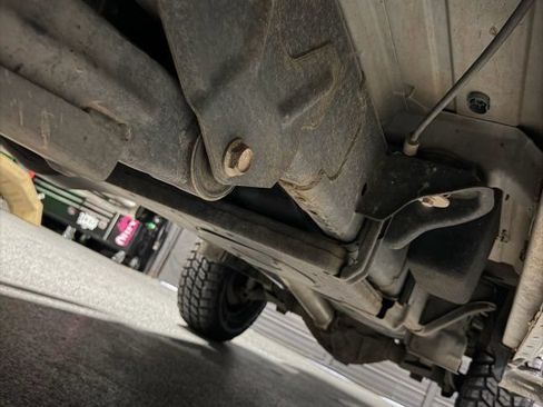 Used 2016 RAM 2500 SLT AWD/4WD image 17