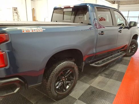 Used 2020 Chevrolet Silverado 1500 LT Trail Boss image 9