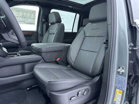 New 2026 GMC Yukon XL Denali w/ Sun & Power Step Package AWD/4WD image 23