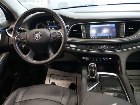 Used 2020 Buick Enclave Essence w/ Sound and Sites Package AWD/4WD image 12
