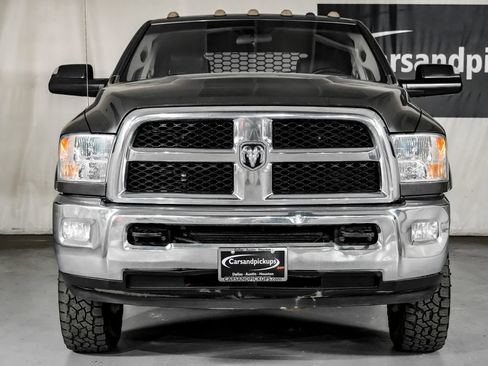 Used 2018 RAM 3500 Tradesman w/ Chrome Appearance Group AWD/4WD image 3