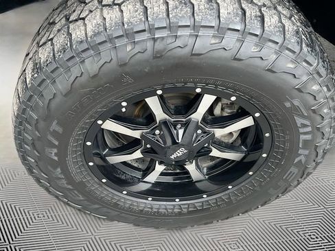 Used 2020 Nissan Titan PRO-4X w/ Pro-4x Convenience Package image 32