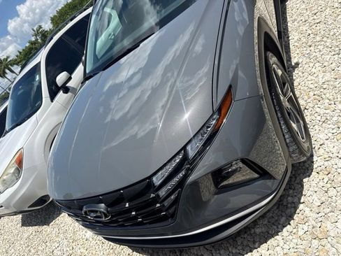 Used 2024 Hyundai Tucson SEL FWD image 2