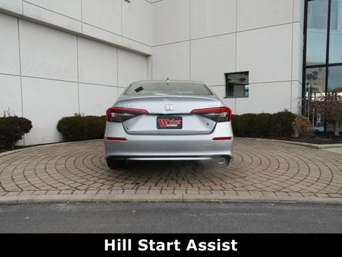 Used 2023 Honda Civic Sport image 21