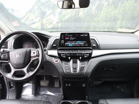 Used 2025 Honda Odyssey EX-L image 18