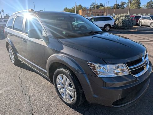 Used 2020 Dodge Journey SE image 7