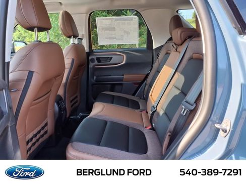 New 2025 Ford Bronco Sport Outer Banks image 8