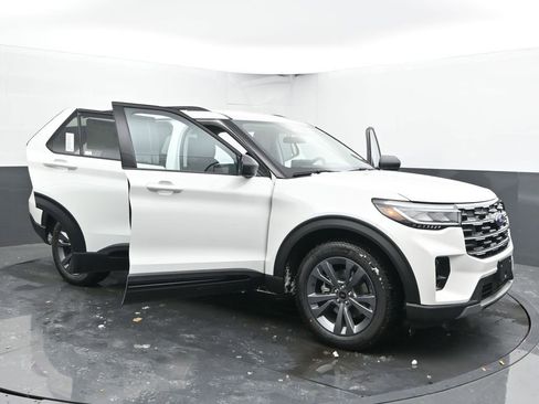 New 2026 Ford Explorer Active w/ Active Comfort Package image 50