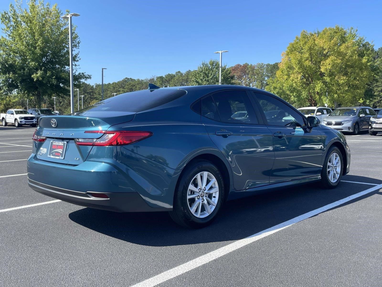 Used 2025 Toyota Camry LE w/ Convenience Package FWD image 6