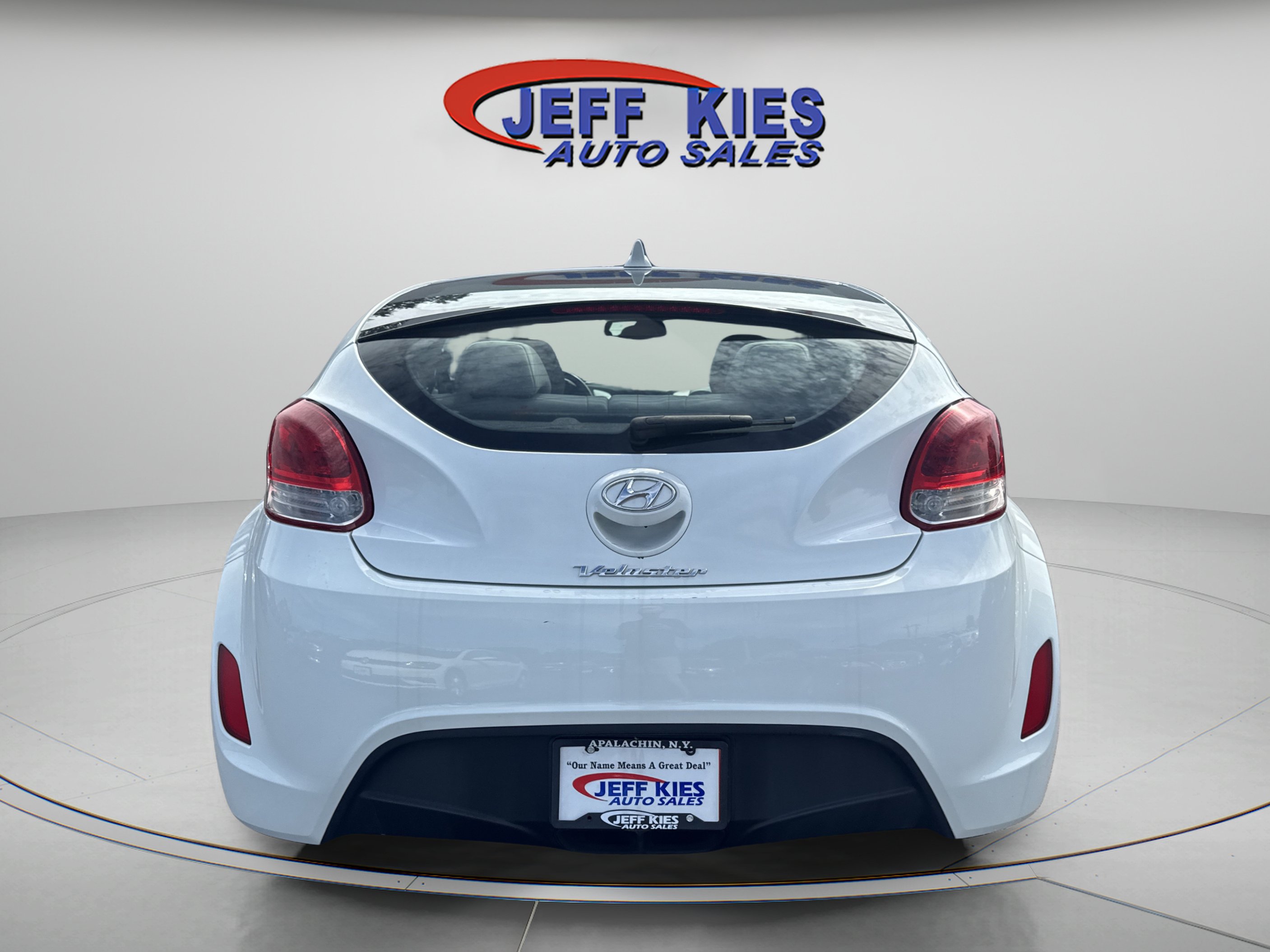 Used 2012 Hyundai Veloster FWD image 6