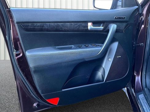 Used 2014 Kia Sorento SX w/ 3rd Row Package image 20