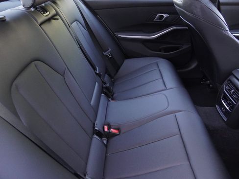 Certified 2025 BMW 330i Sedan RWD image 32