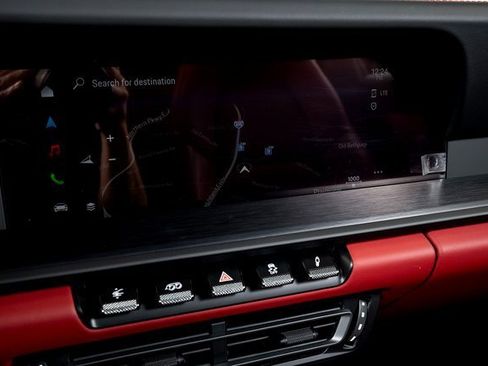 Used 2024 Porsche 911 Targa 4 GTS image 40