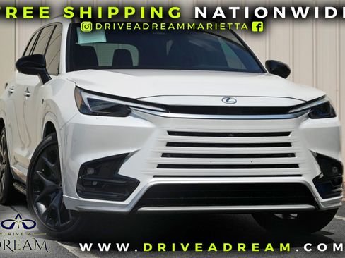 Used 2025 Lexus TX 500h AWD w/ Technology Package image 2