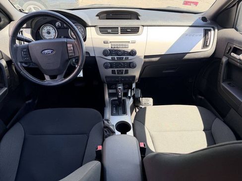 Used 2009 Ford Focus SES FWD image 6