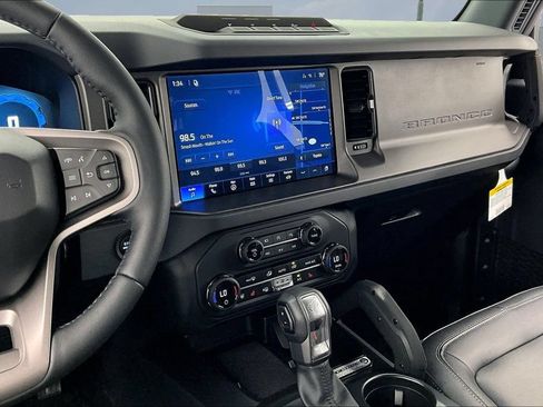 New 2026 Ford Bronco Badlands AWD/4WD image 6