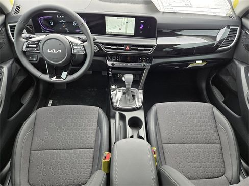New 2026 Kia Seltos S image 4